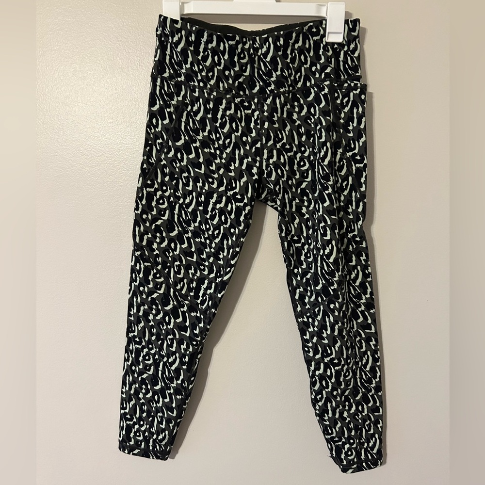 Sweaty Betty 7/8 Power Leggings Size M